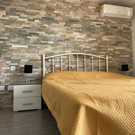 Hotel Sqaq Numru 1 Accomodation Rabat Exterior foto