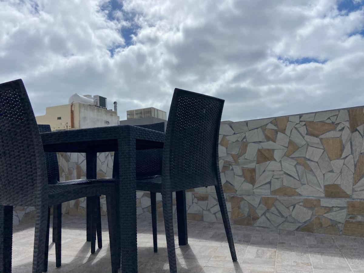 Hotel Sqaq Numru 1 Accomodation Rabat Exterior foto