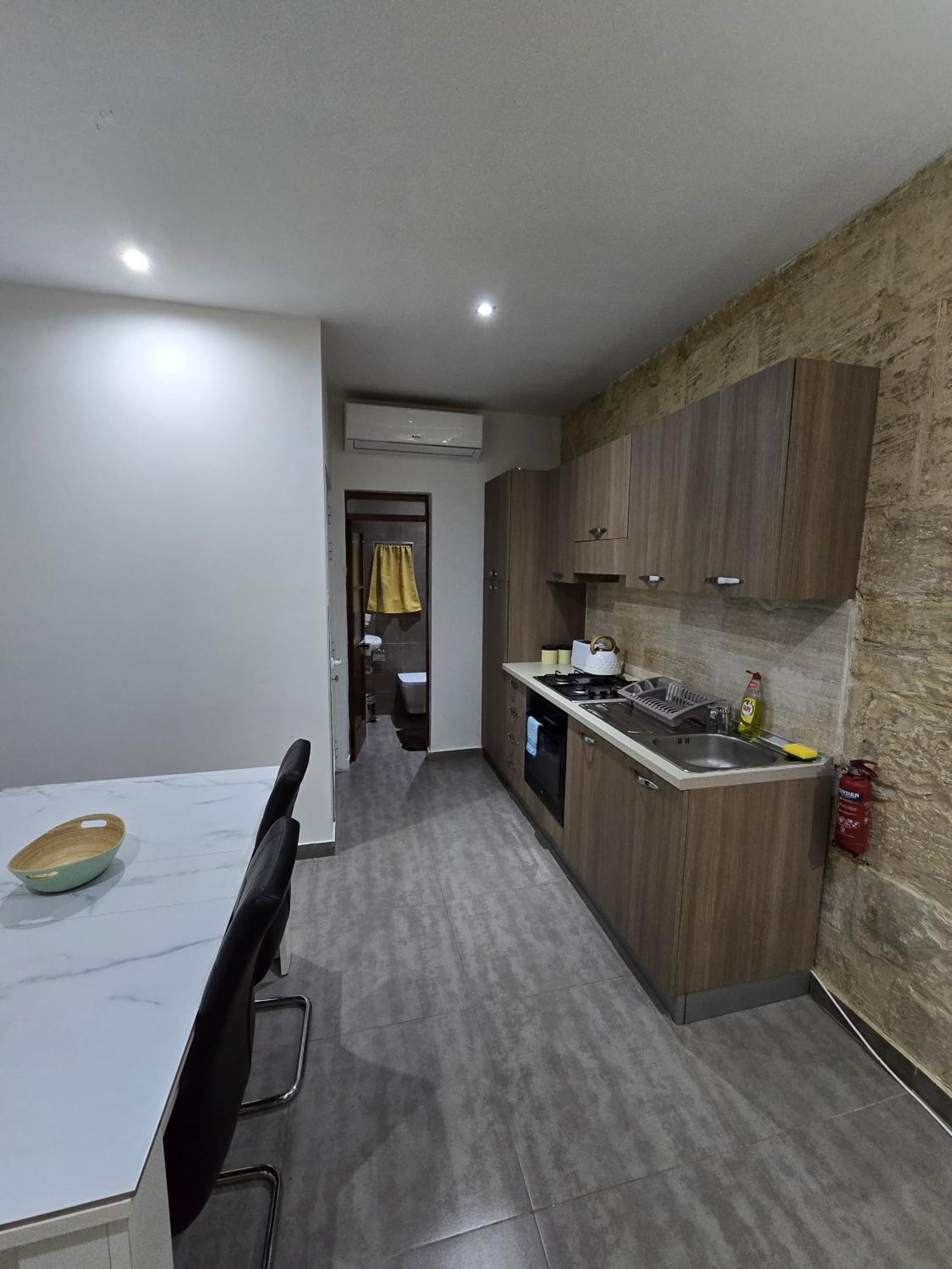 Hotel Sqaq Numru 1 Accomodation Rabat Exterior foto