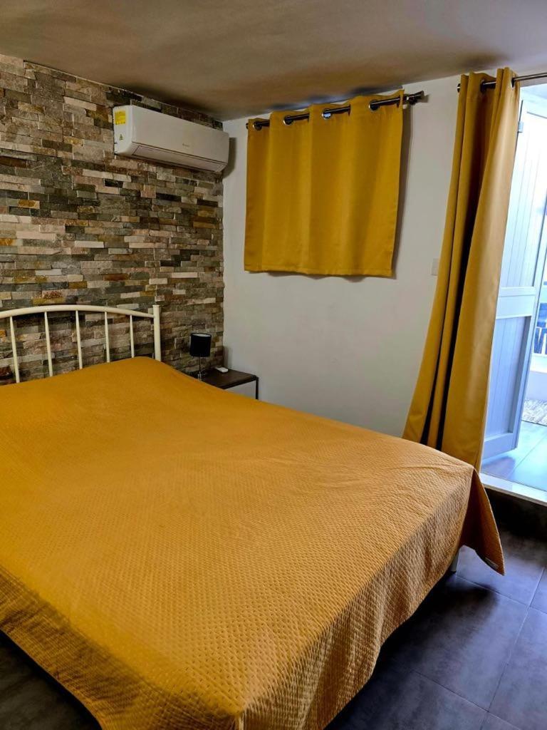 Hotel Sqaq Numru 1 Accomodation Rabat Exterior foto