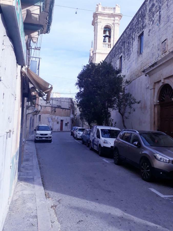 Hotel Sqaq Numru 1 Accomodation Rabat Exterior foto